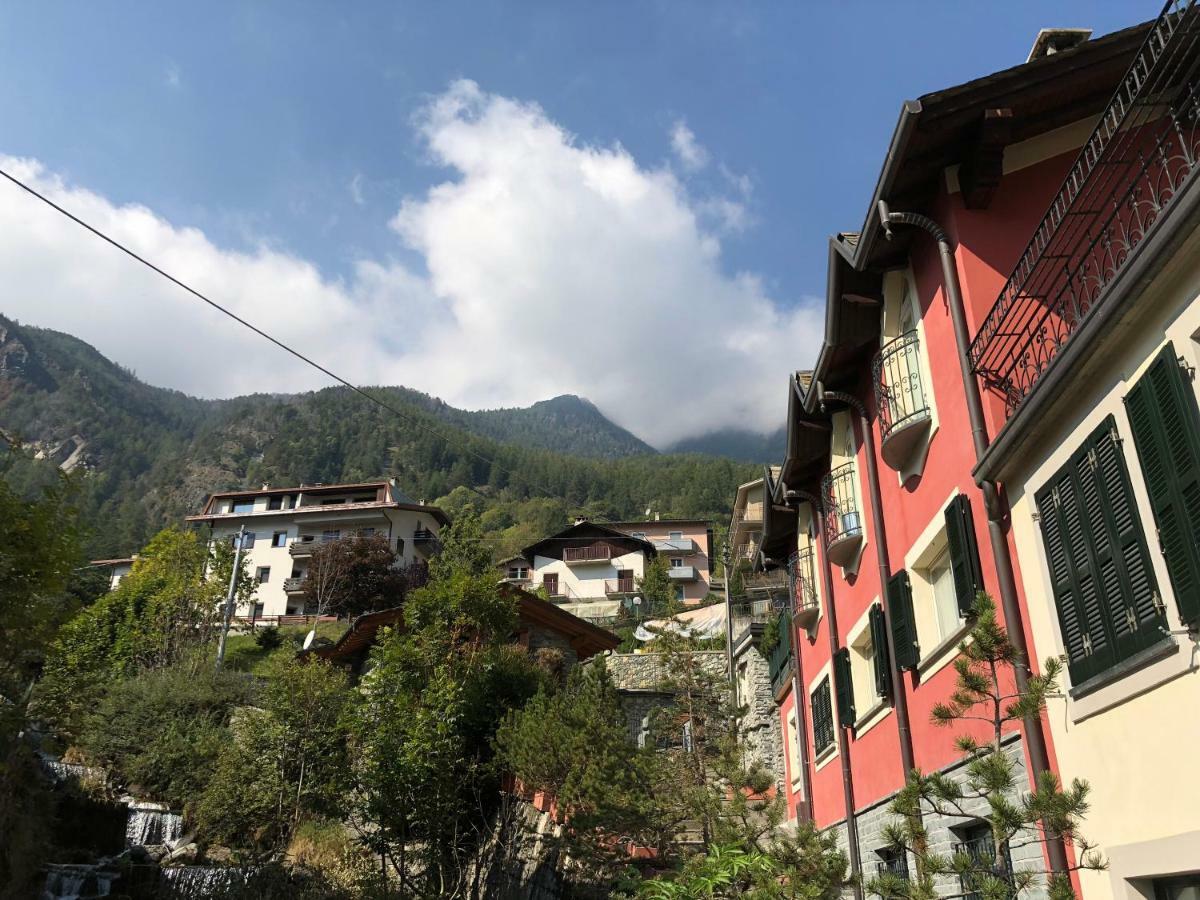 Residence Milcar Chiesa in Valmalenco Eksteriør bilde